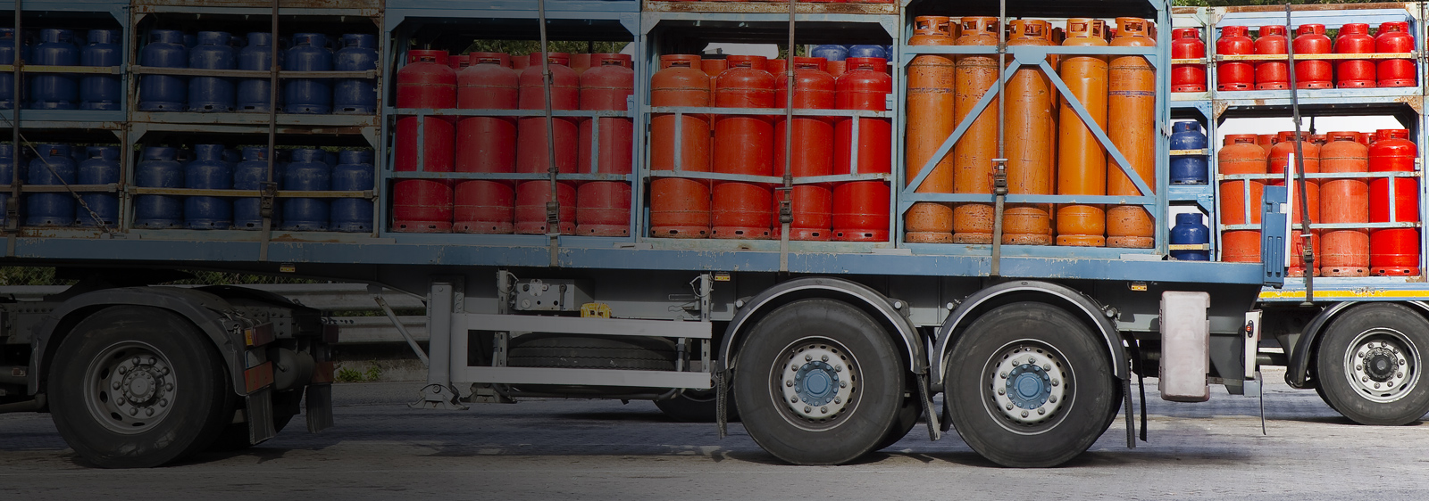 a Zephyr Distributor Helium, Propane, Nitrogen, CO2, Carbon Dioxide Gas Zephyr Solutions